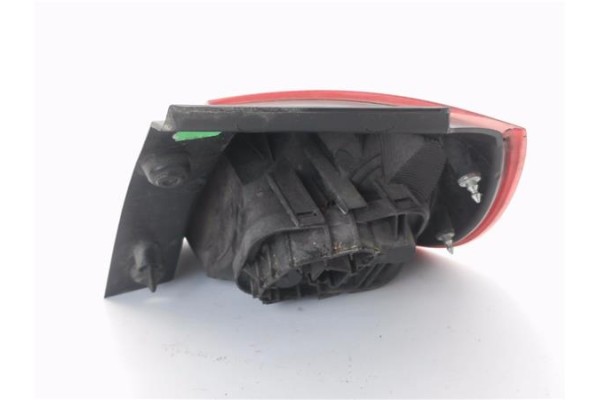 Recambio de piloto trasero izquierdo para mitsubishi colt cz3 berl. 5 (z30a) 1.1 inform (d) referencia OEM IAM MR957365  