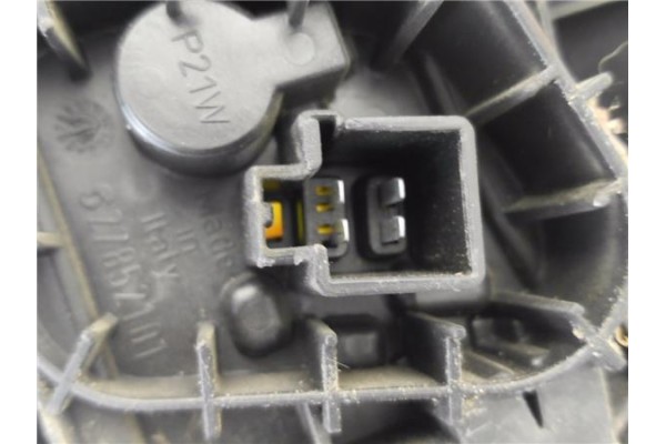 Recambio de piloto trasero izquierdo para mitsubishi colt cz3 berl. 5 (z30a) 1.1 inform (d) referencia OEM IAM MR957365  