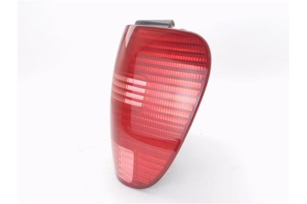 Recambio de piloto trasero derecho para volkswagen polo iii berlina (6n2) 1.4 conceptline referencia OEM IAM 6N0945257B  
