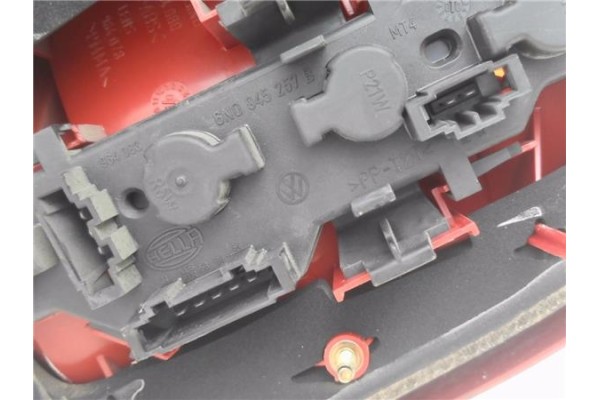 Recambio de piloto trasero derecho para volkswagen polo iii berlina (6n2) 1.4 conceptline referencia OEM IAM 6N0945257B  