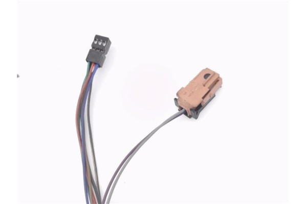 Recambio de retrovisor electrico derecho para peugeot 307 (3a/c) 2.0 hdi 135 referencia OEM IAM PP902070  