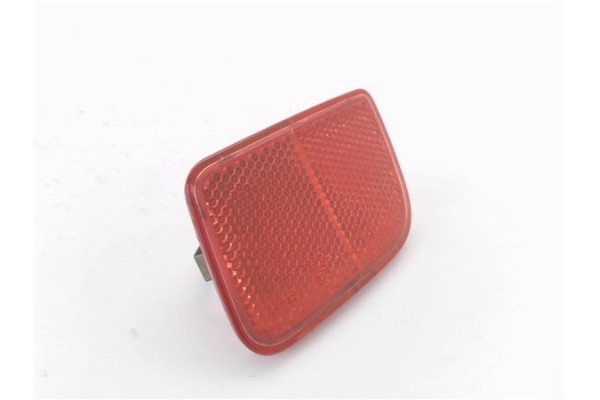 Recambio de reflectante paragolpes trasero para renault scenic ii (jm) 1.5 dci (jm02, jm13) referencia OEM IAM 820052643A  