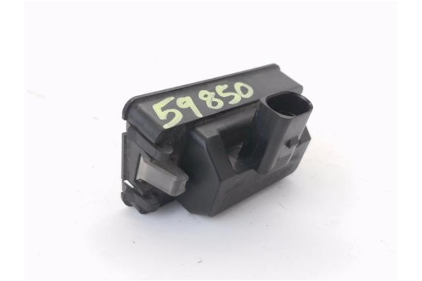 Recambio de piloto matricula para seat ibiza (6l1) 1.9 tdi referencia OEM IAM 5P0943021  