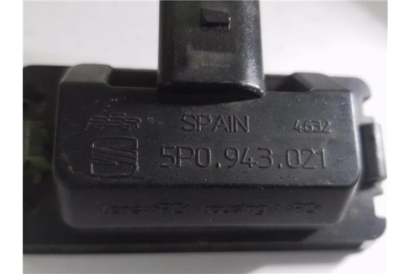 Recambio de piloto matricula para seat ibiza (6l1) 1.9 tdi referencia OEM IAM 5P0943021  