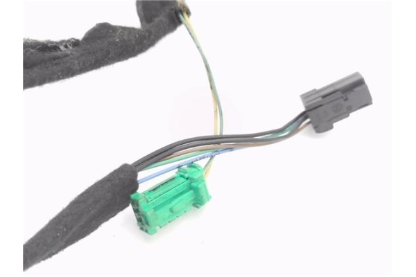 Recambio de retrovisor electrico derecho para citroen c4 coupe 1.6 hdi referencia OEM IAM 96467112  