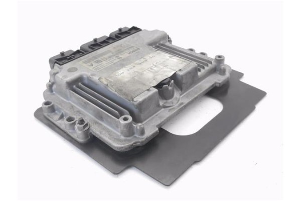 Recambio de centralita para citroen c4 coupe 1.6 hdi referencia OEM IAM 9664843780 281013872 