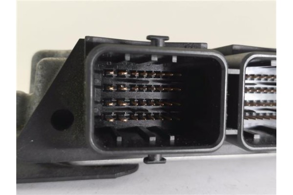 Recambio de centralita para citroen c4 coupe 1.6 hdi referencia OEM IAM 9664843780 281013872 
