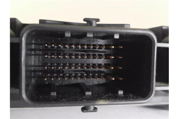 Recambio de centralita para citroen c4 coupe 1.6 hdi referencia OEM IAM 9664843780 281013872 