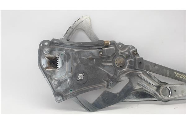 Recambio de mecanismo elevalunas delantero derecho para bmw serie 3 coupe (e36) referencia OEM IAM 62628360  