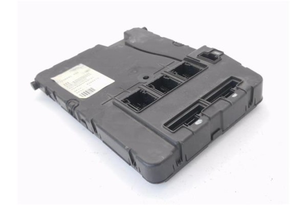Recambio de caja fusibles/rele para renault megane ii (bm0/1_, cm0/1_) 1.9 dci referencia OEM IAM 8200306435 8200280945 
