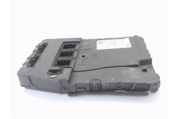 Recambio de caja fusibles/rele para renault megane ii (bm0/1_, cm0/1_) 1.9 dci referencia OEM IAM 8200306435 8200280945 