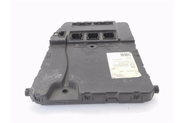 Recambio de caja fusibles/rele para renault megane ii (bm0/1_, cm0/1_) 1.9 dci referencia OEM IAM 8200306435 8200280945 