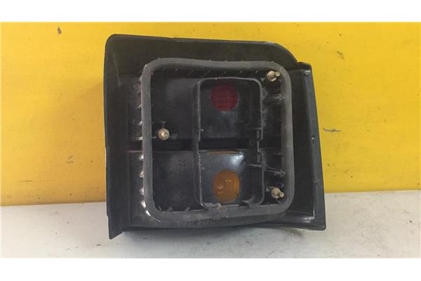 Recambio de piloto trasero izquierdo para renault r 21 berlina (b/l48) 2.1 td referencia OEM IAM 7700792909  