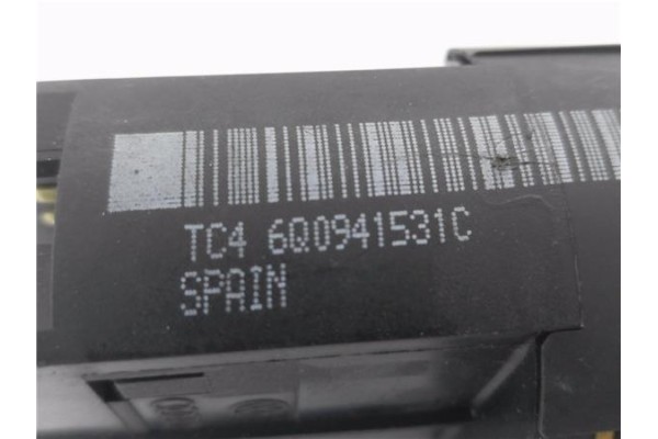 Recambio de mando de luces para volkswagen t5 transporter furgón/combi (7h) 2.5 combi referencia OEM IAM 6Q0941531C  