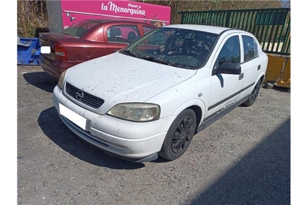 opel astra g berlina del año 2001