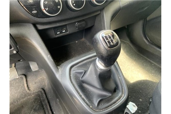 Recambio de palanca de cambio para hyundai i10 (ia) 1.0 classic referencia OEM IAM 43700B40204X  