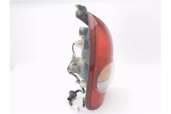 Recambio de piloto trasero izquierdo para hyundai lantra familiar (rd) 1.6 16v referencia OEM IAM 9240129910 92401299 