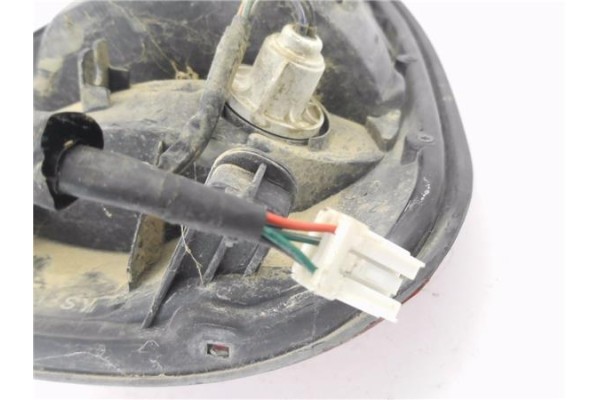 Recambio de piloto trasero izquierdo para hyundai lantra familiar (rd) 1.6 16v referencia OEM IAM 9240129910 92401299 
