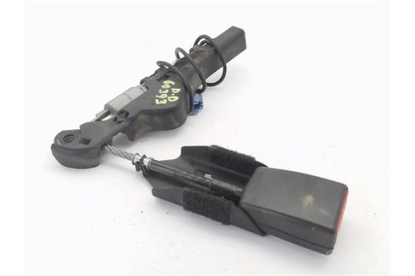 Recambio de anclaje cinturon delantero derecho para citroen c2 1.4 hdi referencia OEM IAM 9639873877 TRW33022955 