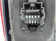 Recambio de piloto trasero derecho para renault twingo ii 1.2 authentique referencia OEM IAM 8200387889  