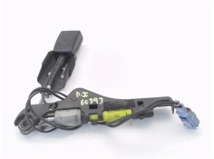Recambio de anclaje cinturon delantero izquierdo para citroen c2 1.4 hdi referencia OEM IAM 9640678877 TRW33022955 