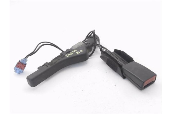 Recambio de anclaje cinturon delantero izquierdo para citroen c2 1.4 hdi referencia OEM IAM 9640678877 TRW33022955 