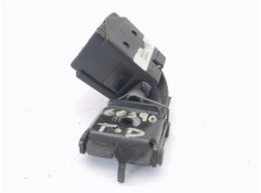 Recambio de anclaje cinturon trasero derecho para renault clio ii fase i (b/cb0) 1.4 alize referencia OEM IAM 8200684043 7790432