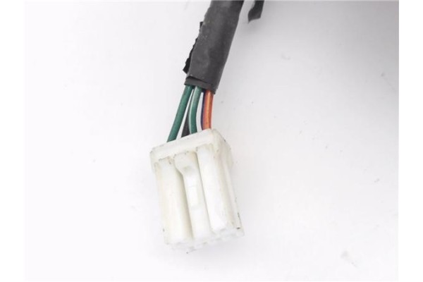 Recambio de piloto trasero derecho para hyundai lantra familiar (rd) 1.6 16v referencia OEM IAM 9240229910 92402299 