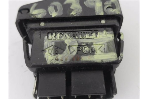 Recambio de mando elevalunas delantero izquierdo para renault clio ii fase i (b/cb0) 1.4 alize referencia OEM IAM 7700429999 429