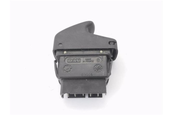 Recambio de mando elevalunas delantero izquierdo para renault clio ii fase i (b/cb0) 1.4 alize referencia OEM IAM 7700429999 429
