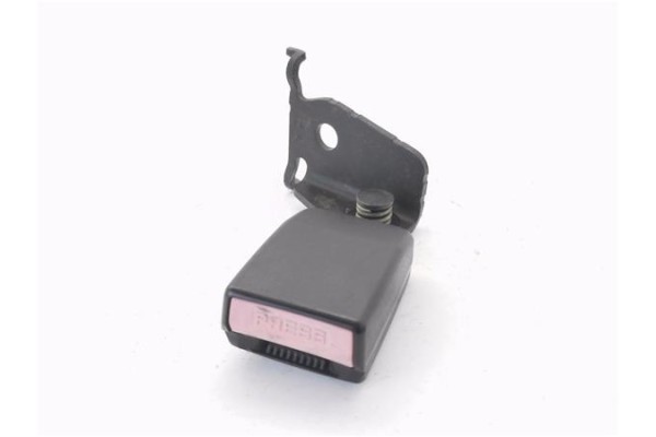 Recambio de anclaje cinturon trasero derecho para renault megane ii (bm0/1_, cm0/1_) 2.0 16v (bm0u, cm0u) referencia OEM IAM 061