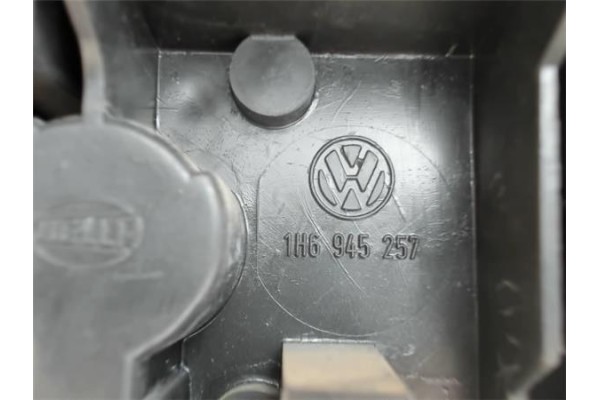 Recambio de piloto trasero derecho para volkswagen golf iii (1h1) 1.9 tdi referencia OEM IAM 1H6945257  