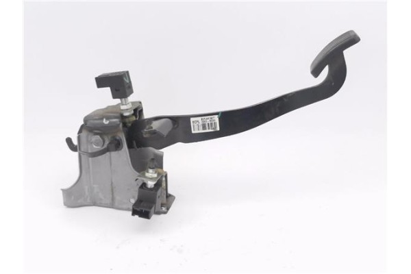Recambio de pedal embrague para hyundai i10 (ia) 1.0 classic referencia OEM IAM 32802B9000  