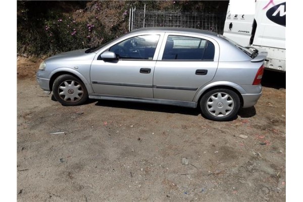 opel astra g berlina del año 1999