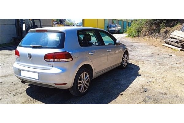 volkswagen golf vi (5k1) del año 2011