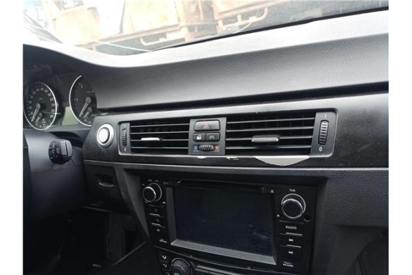 Recambio de salpicadero para bmw serie 3 berlina (e90) 3.0 330d referencia OEM IAM   