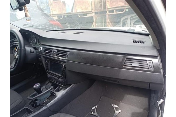 Recambio de salpicadero para bmw serie 3 berlina (e90) 3.0 330d referencia OEM IAM   