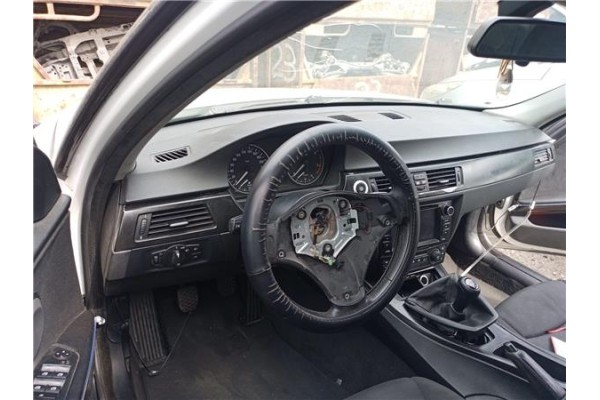 Recambio de salpicadero para bmw serie 3 berlina (e90) 3.0 330d referencia OEM IAM   