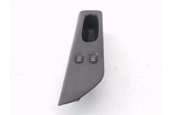 Recambio de mando elevalunas delantero izquierdo para renault laguna (b56) 2.2 dt (b569) referencia OEM IAM 7701672452E 77008226