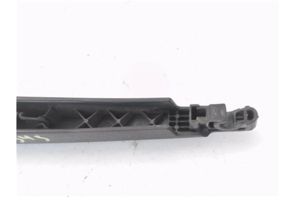 Recambio de brazo limpiaparabrisas trasero para hyundai i10 (ia) 1.0 classic referencia OEM IAM 98811B9000  