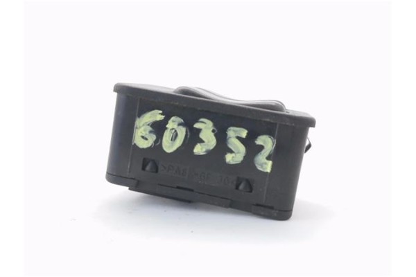 Recambio de mando elevalunas delantero izquierdo para opel astra g berlina 2.0 di referencia OEM IAM 90561088 13363201 