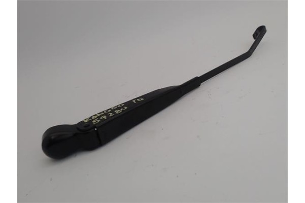 Recambio de brazo limpiaparabrisas trasero para renault kangoo i (f/kc0) 1.2 (kc0a, kc0k, kc0f, kc01) referencia OEM IAM   