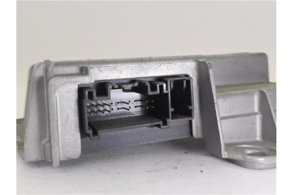Recambio de centralita airbag para renault clio iii 1.5 dci (br17, cr17) referencia OEM IAM 8200563369 0285001511 