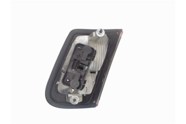Recambio de piloto porton trasero izquierdo para saab 9-3 berlina 1.9 tid referencia OEM IAM 12785765 25480102 