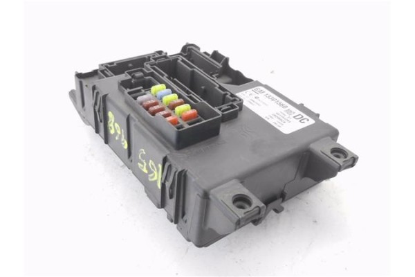 Recambio de caja fusibles/rele para opel corsa d 1.2 referencia OEM IAM 13301560 401154265 