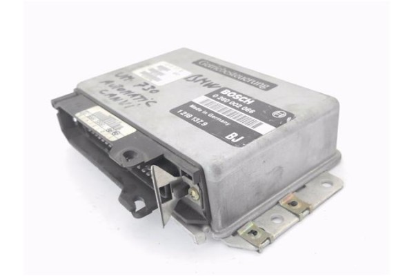 Recambio de centralita para bmw serie 7 (e32) 3.0 730i (138kw) referencia OEM IAM 12181379 260002066 