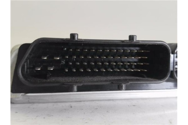Recambio de centralita para audi a4 berlina (b5) 1.8 t referencia OEM IAM 8D0907557T 261204185 