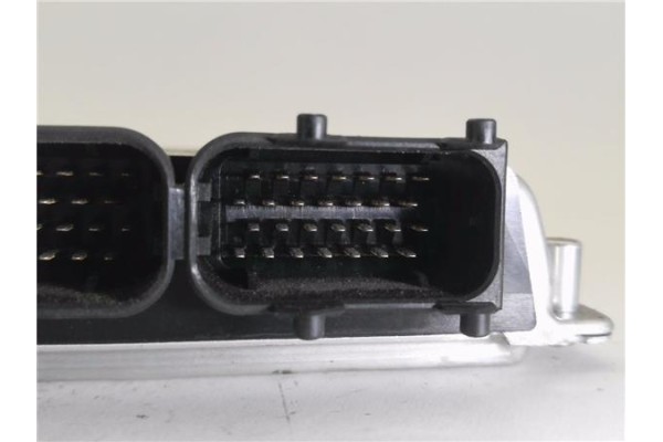 Recambio de centralita para audi a4 berlina (b5) 1.8 t referencia OEM IAM 8D0907557T 261204185 