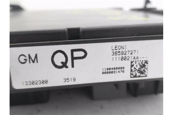 Recambio de centralita para opel astra j berlina 5p 1.7 selective referencia OEM IAM 13302300 365927271 