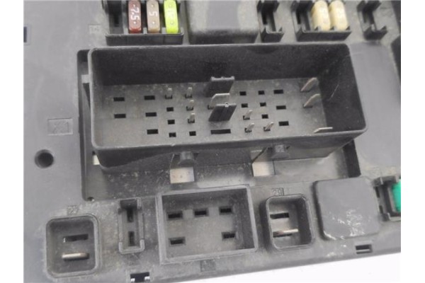 Recambio de centralita para opel astra j berlina 5p 1.7 selective referencia OEM IAM 13302300 365927271 